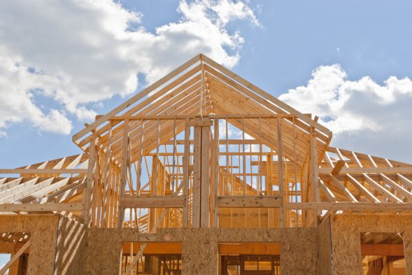 depositphotos_13363031-stock-photo-new-residential-construction-home-framing